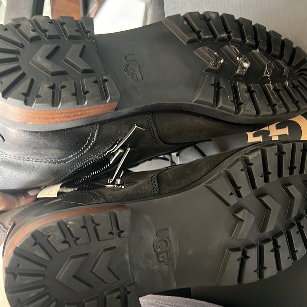 Ugg 🥾 - Picture 8 of 10